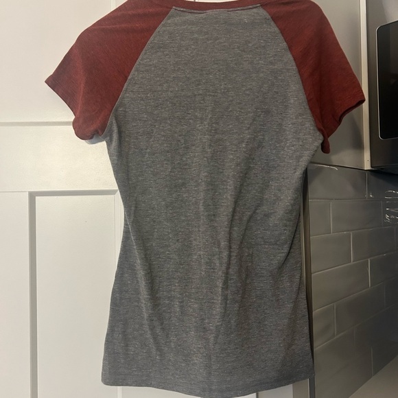 Cardinals baseball Gray and Red Raglan T-Shirt NWT MLB - Picture 5 of 5